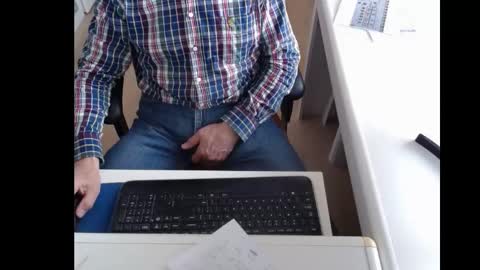 Snapshot of dutchpornking2 chatting on 03-04-25, 08:24 dutchpornking2 online show from 03-04-25, 08:24