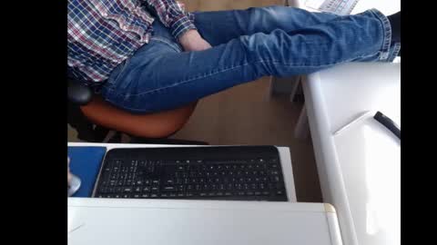 Snapshot of dutchpornking2 chatting on 03-04-25, 11:51 dutchpornking2 online show from 03-04-25, 11:51