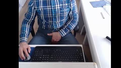 Snapshot of dutchpornking2 chatting on 03-10-25, 07:53 dutchpornking2 online show from 03-10-25, 07:53