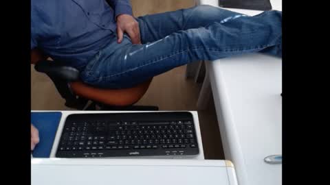 Snapshot of dutchpornking2 chatting on 10-01-25, 12:00 dutchpornking2 online show from 10-01-25, 12:00