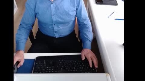 dutchpornking2 online show from 11-10-25, 07:40