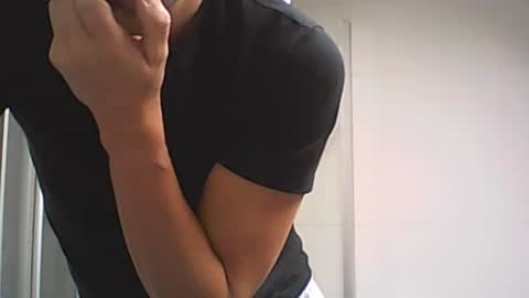 Snapshot of dutchtommy28 chatting on 01-13-26, 09:03 Tommy online show from 01-13-26, 09:03