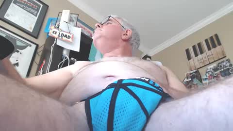 Snapshot of dvd6723 chatting on 09-08-25, 02:27 dvd6723 online show from 09-08-25, 02:27