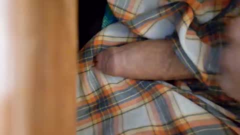 Snapshot of dvelope chatting on 02-13-25, 09:41 dVe1oPe online show from 02-13-25, 09:41