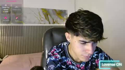 dyla_n18_ online show from 11-24-25, 07:46