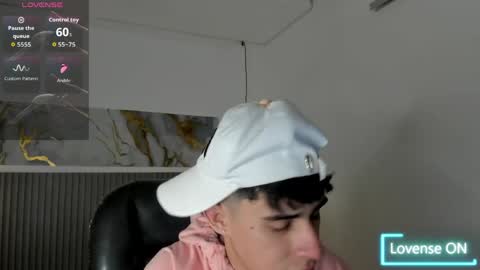 dyla_n18_ online show from 04-24-26, 09:06