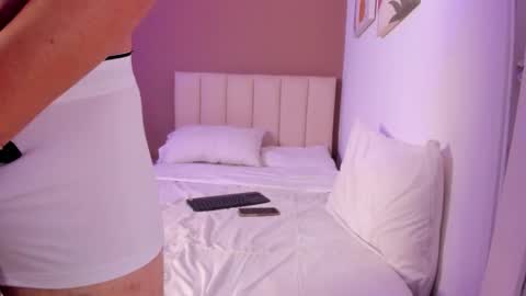 Snapshot of dylaann__ chatting on 11-04-25, 04:06 Dylan online show from 11-04-25, 04:06