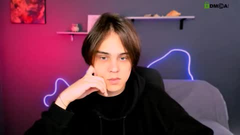 dylan_bold online show from 10-19-25, 08:37