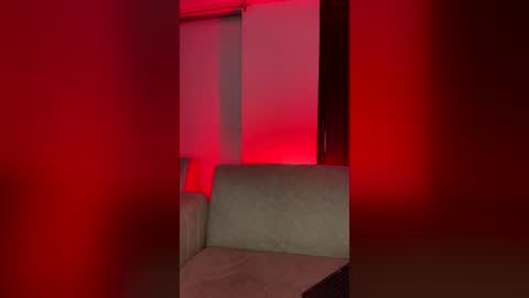 Snapshot of dylan_katelive chatting on 06-30-26, 12:33 dylan kate Live online show from 06-30-26, 12:33