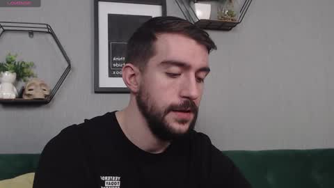 Dylan online show from 02-10-25, 07:38