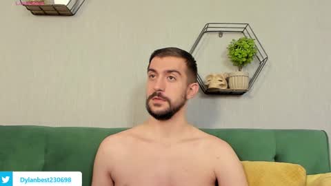 Dylan online show from 09-11-25, 01:49