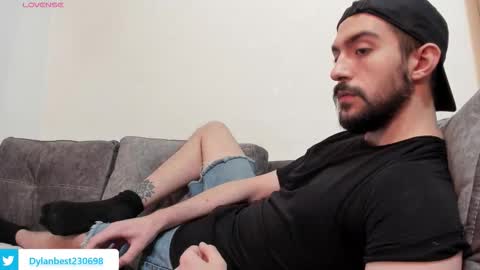 Dylan online show from 09-30-25, 05:07