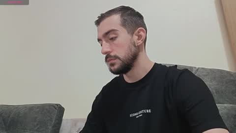 Dylan online show from 10-26-25, 06:41