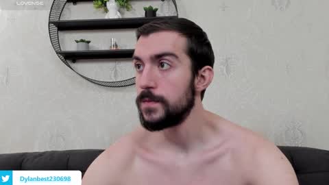 Dylan online show from 12-16-25, 10:15