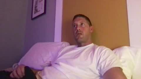 Dylans ThicK online show from 10-21-25, 04:46
