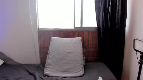 Dylan online show from 09-17-25, 01:13