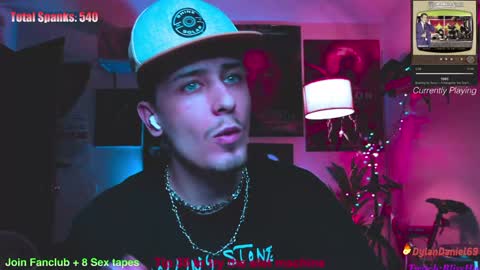 Snapshot of dylandaniel69 chatting on 01-30-25, 12:29 Dylan Daniel 7.8 online show from 01-30-25, 12:29