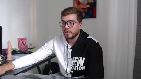 dylanhot10 online show from 12-09-24, 08:44