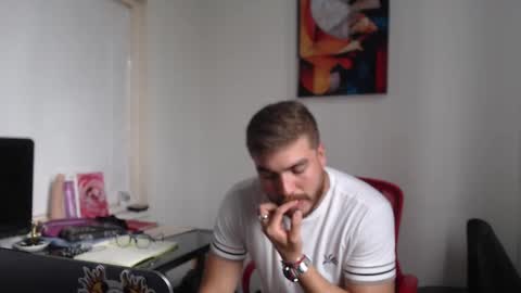 dylanhot10 online show from 02-18-25, 08:47