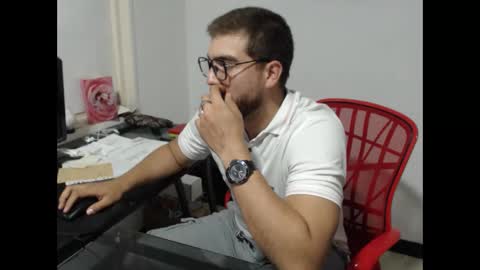 dylanhot10 online show from 12-18-25, 11:44