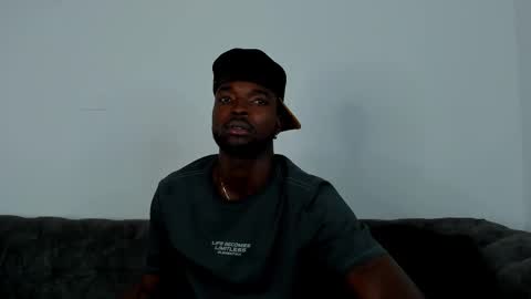 Snapshot of dylantaylor_1 chatting on 10-26-25, 03:45 Dylan Taylor online show from 10-26-25, 03:45