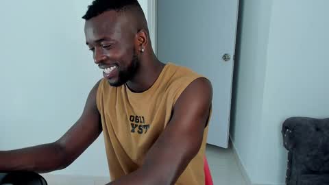 Snapshot of dylantaylor_1 chatting on 10-29-25, 04:04 Dylan Taylor online show from 10-29-25, 04:04