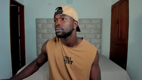 Snapshot of dylantaylor_1 chatting on 11-20-25, 12:16 Dylan Taylor online show from 11-20-25, 12:16