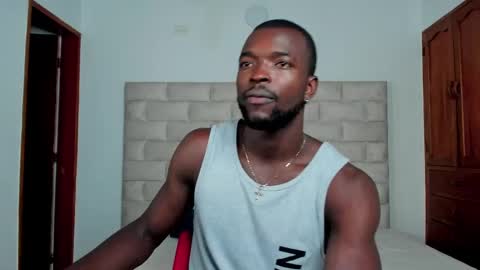 Snapshot of dylantaylor_1 chatting on 11-21-25, 12:15 Dylan Taylor online show from 11-21-25, 12:15