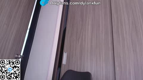 dylanxfun online show from 11-03-25, 07:04