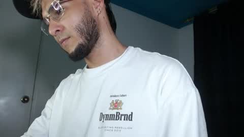 dylanxfun online show from 06-25-26, 06:40