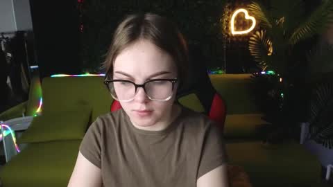 Dyna online show from 03-04-25, 01:23