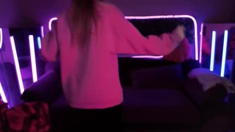 Dyna online show from 11-23-25, 04:29