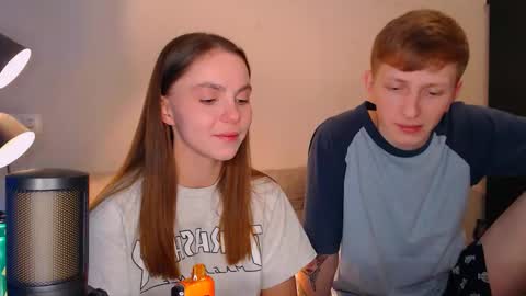 Snapshot of dyrinda chatting on 12-13-24, 10:13 Julia and Dima online show from 12-13-24, 10:13