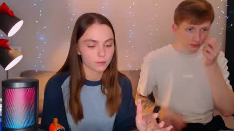 Snapshot of dyrinda chatting on 12-24-24, 09:22 Julia and Dima online show from 12-24-24, 09:22