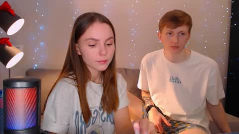 Snapshot of dyrinda chatting on 12-27-24, 12:29 Julia and Dima online show from 12-27-24, 12:29