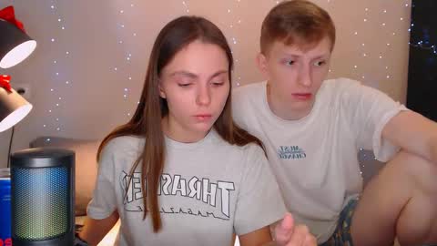 Snapshot of dyrinda chatting on 01-22-25, 12:48 Julia and Dima online show from 01-22-25, 12:48