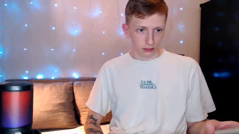 Snapshot of dyrinda chatting on 09-10-25, 11:16 Julia and Dima online show from 09-10-25, 11:16