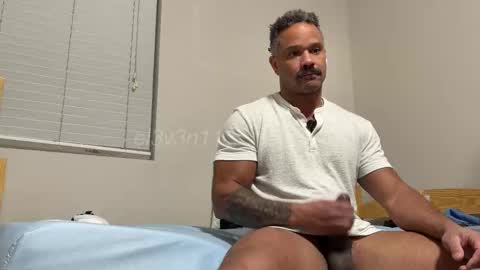 Snapshot of e13ven11 chatting on 10-26-25, 08:31 Formally known as Virus of Life online show from 10-26-25, 08:31