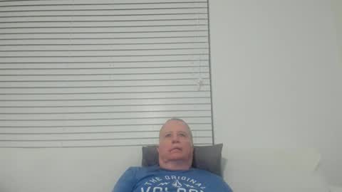 Snapshot of e_rectiom chatting on 01-09-26, 03:04 Mr Wonderful online show from 01-09-26, 03:04