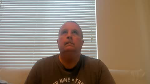 Snapshot of e_rectiom chatting on 02-11-26, 12:15 Mr Wonderful online show from 02-11-26, 12:15