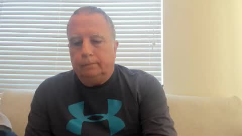 Snapshot of e_rectiom chatting on 03-10-26, 03:39 Mr Wonderful online show from 03-10-26, 03:39