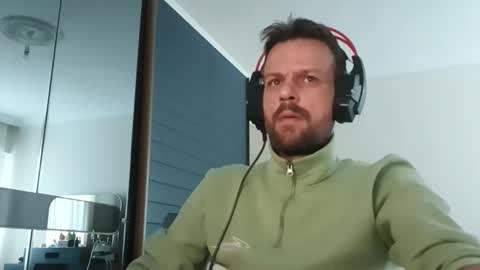 eaglecrm online show from 10-26-25, 01:28