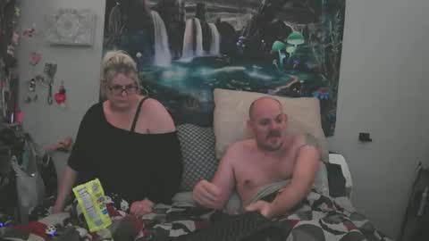 eandr6446 online show from 11-25-25, 05:07