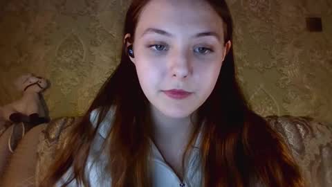 Snapshot of earlenegadsden chatting on 02-07-26, 06:55 Yuni online show from 02-07-26, 06:55