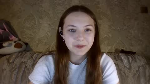 Snapshot of earlenegadsden chatting on 02-16-26, 05:09 Yuni online show from 02-16-26, 05:09