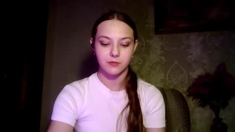 Snapshot of earlenegadsden chatting on 03-05-26, 02:24 Yuni online show from 03-05-26, 02:24