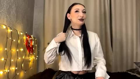 Easter online show from 01-11-26, 12:15