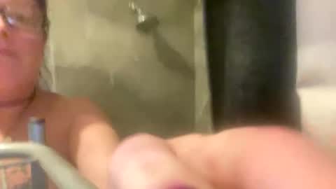 Snapshot of easyednem528280 chatting on 01-18-26, 03:43 easyednem528280 online show from 01-18-26, 03:43