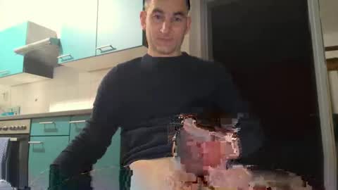 Snapshot of easystyle1 chatting on 11-21-25, 11:14 Andrew online show from 11-21-25, 11:14