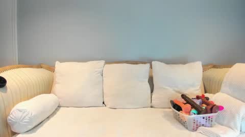 Allison online show from 10-17-25, 02:52